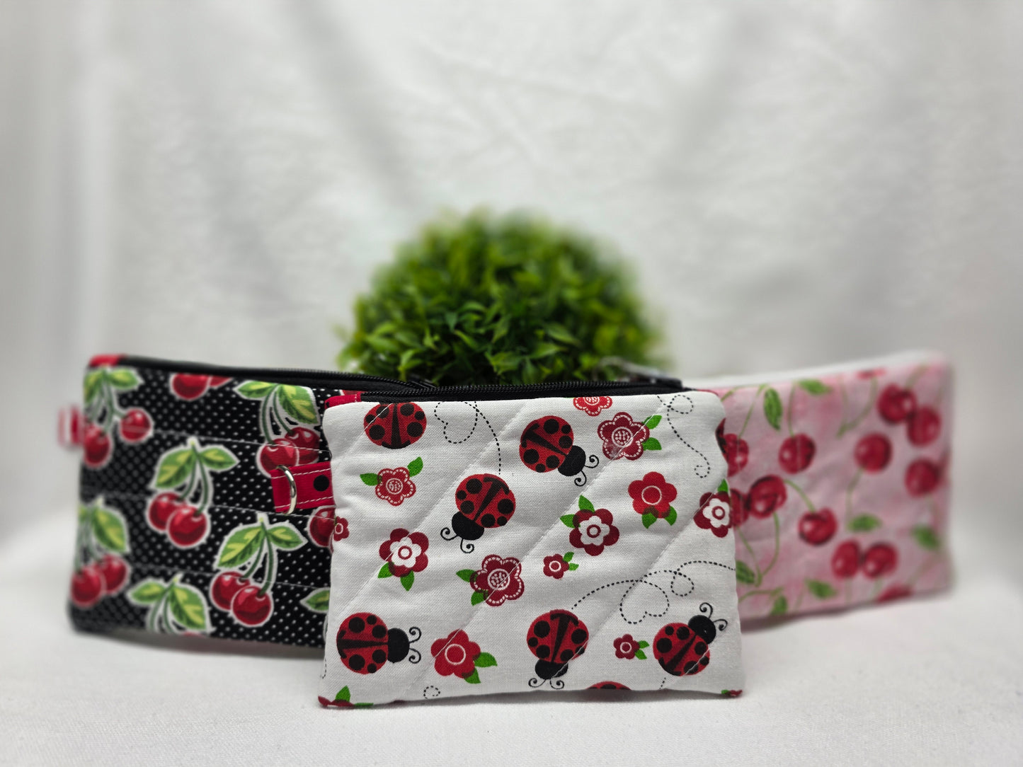 SMALL ZIPPER POUCH
