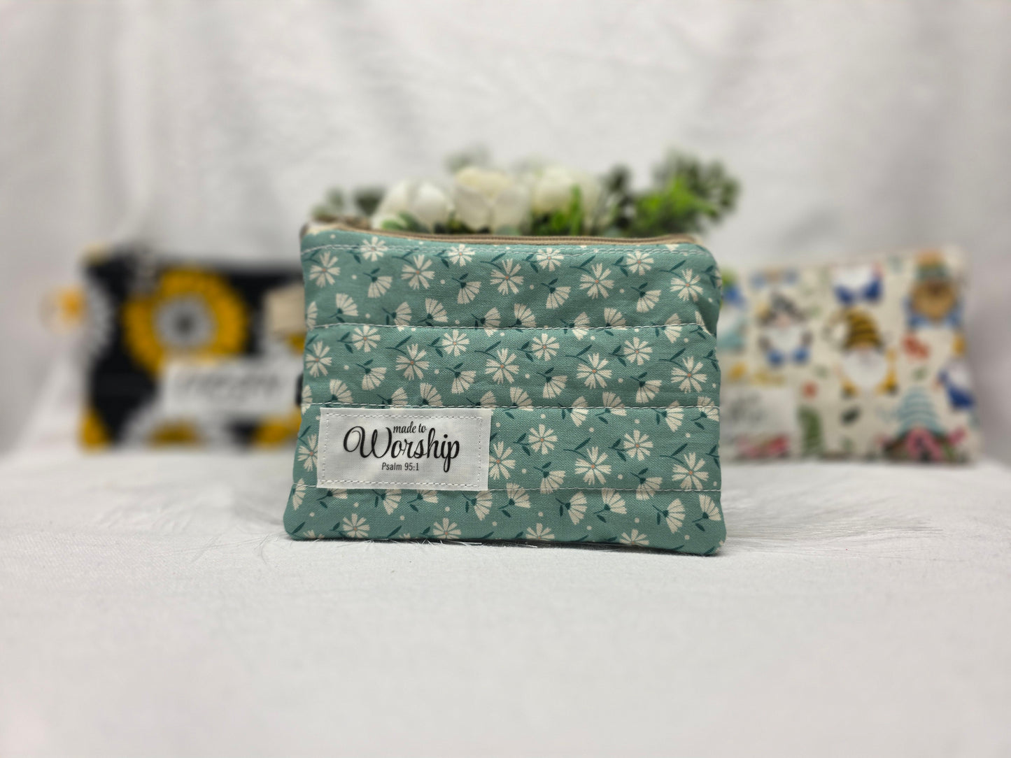 SMALL ZIPPER POUCH
