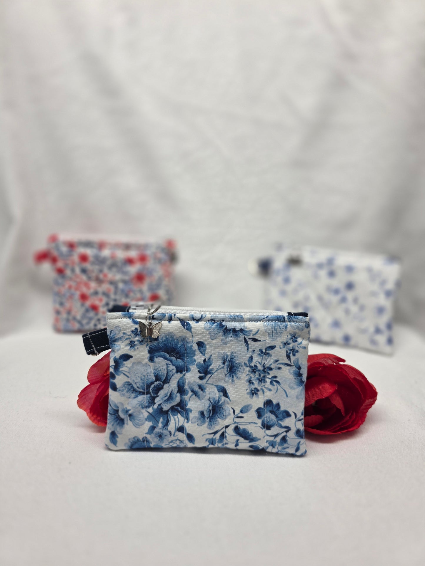 SMALL ZIPPER POUCH