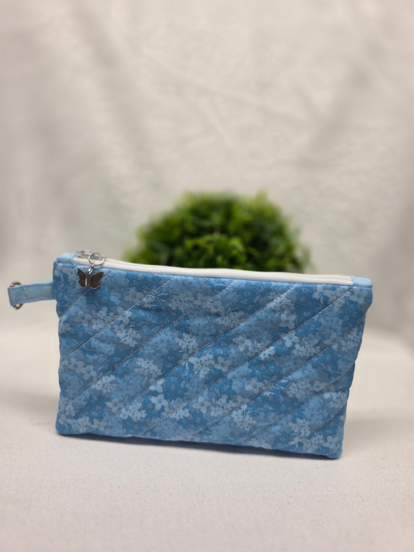 Medium Pouches