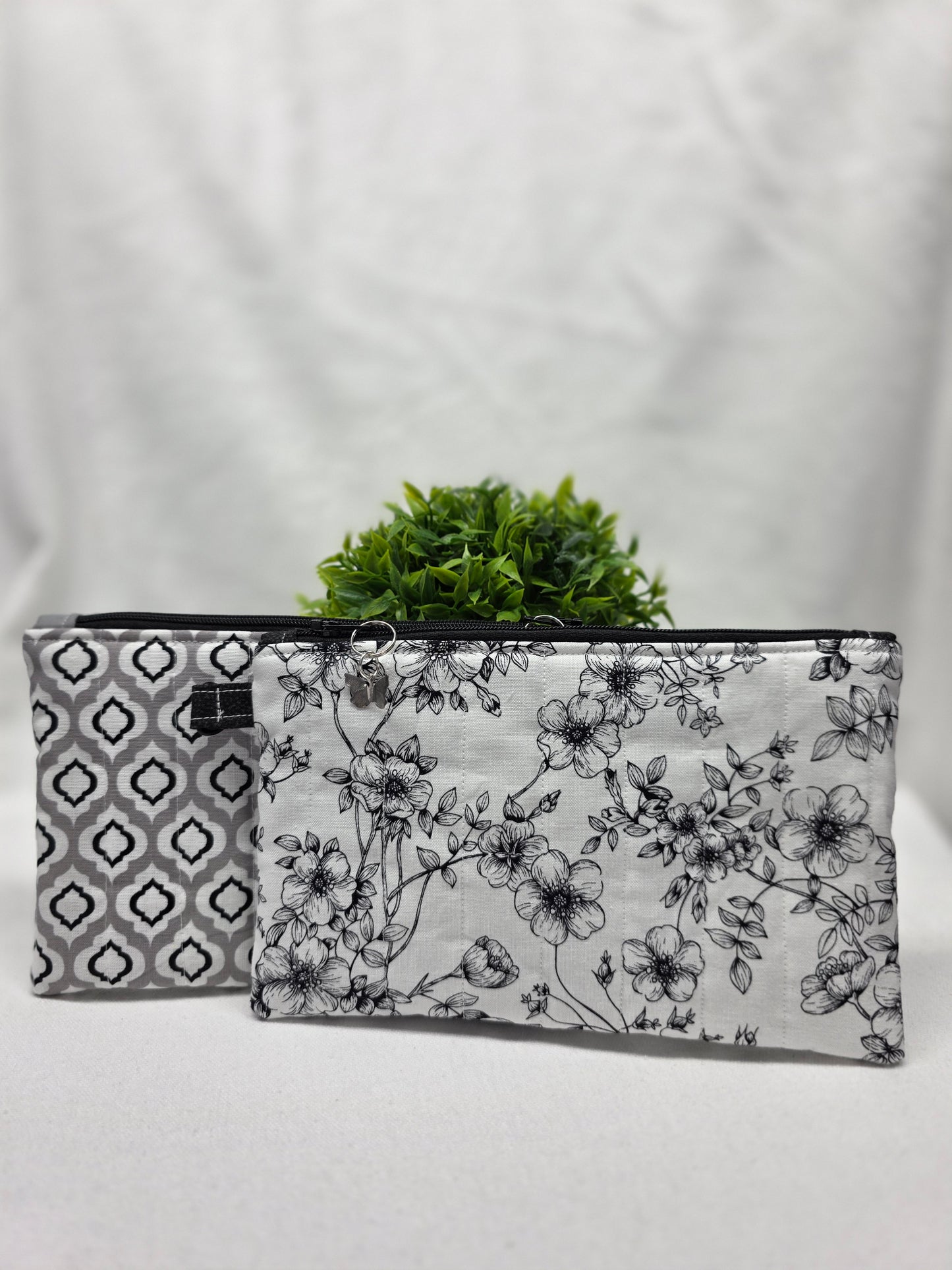Medium Pouches