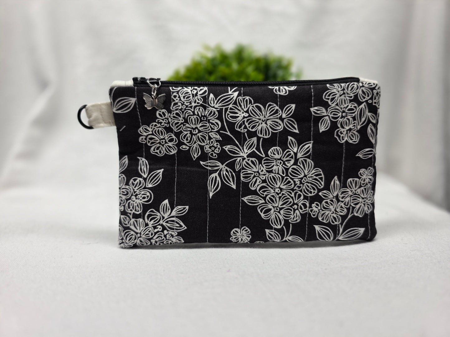 Medium Pouches
