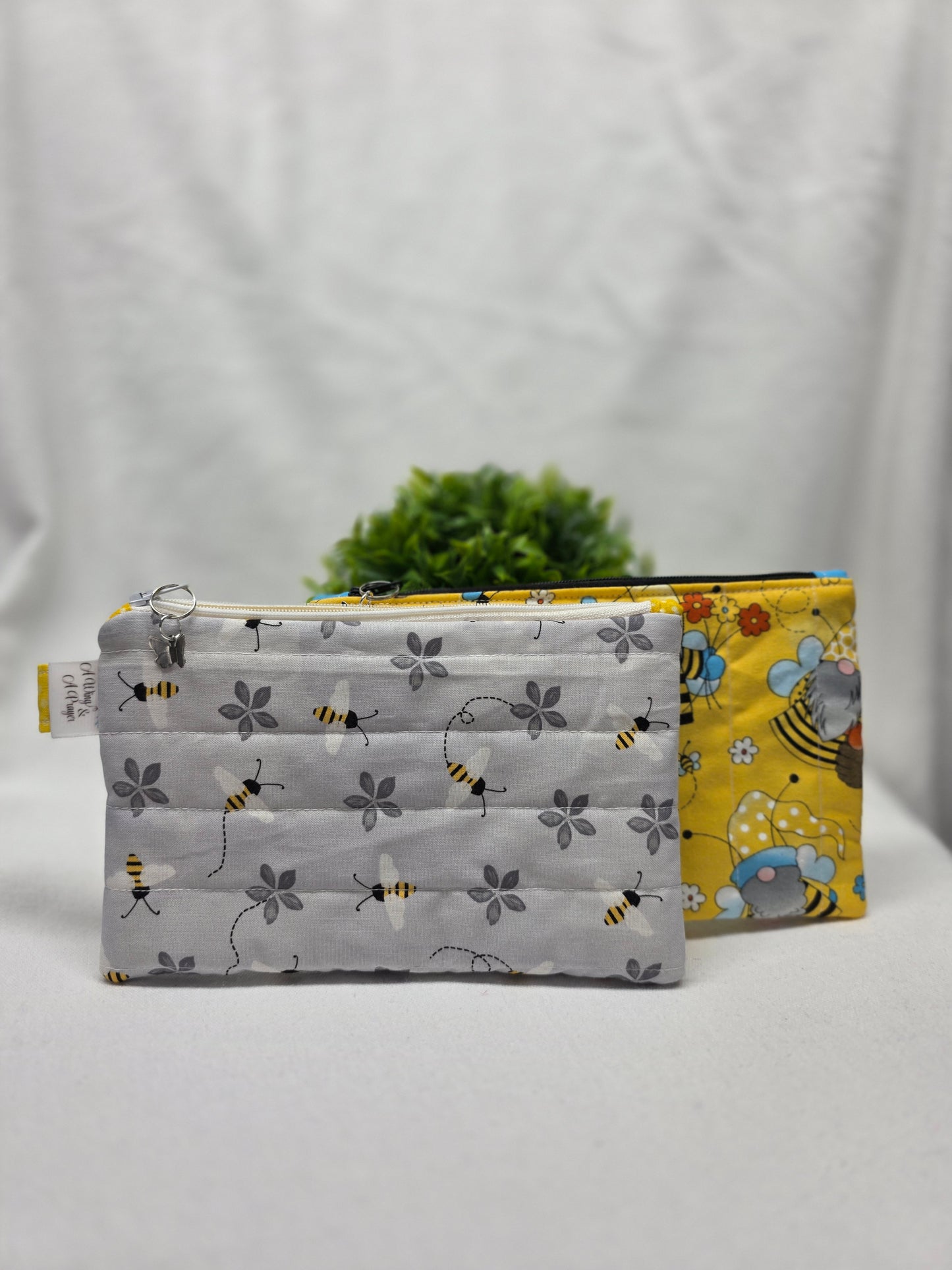 Medium Pouches