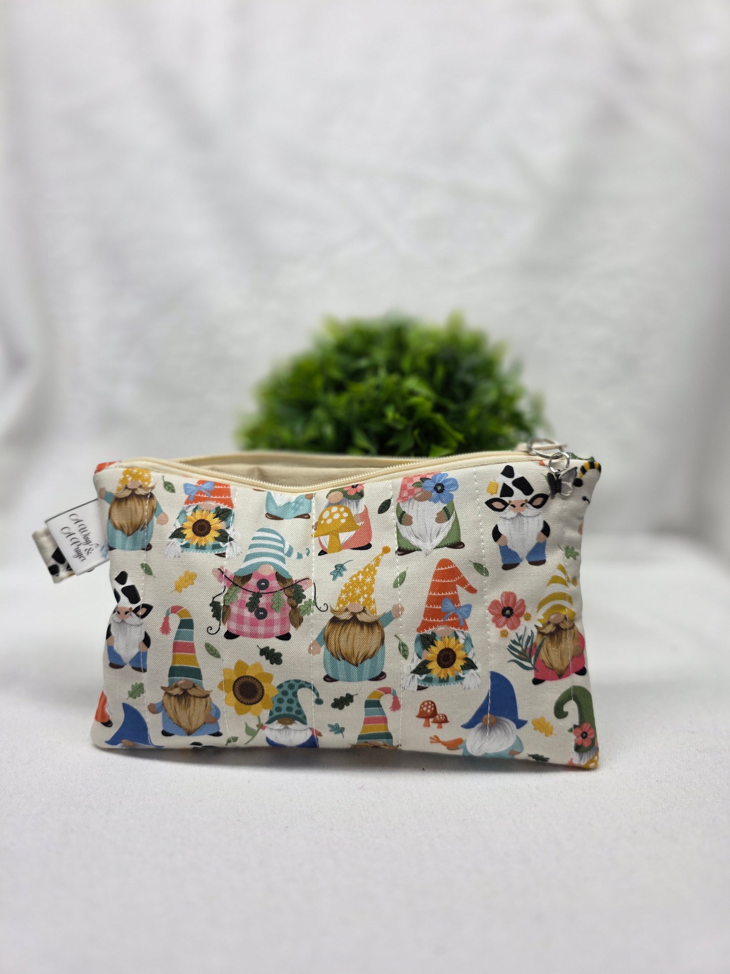 Medium Pouches