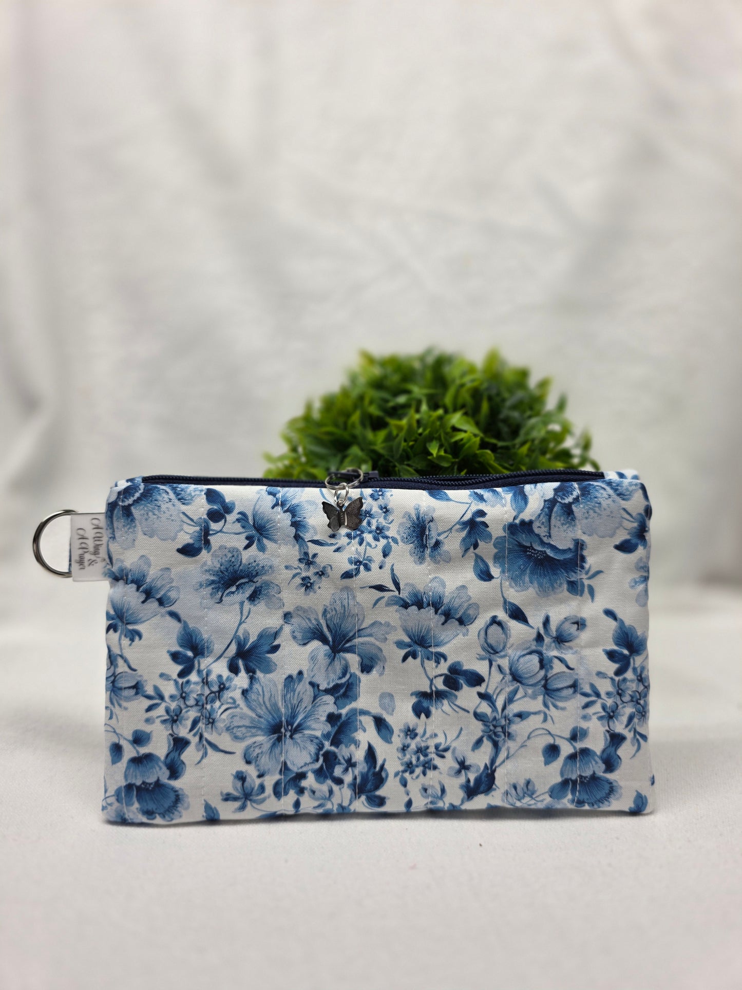Medium Pouches