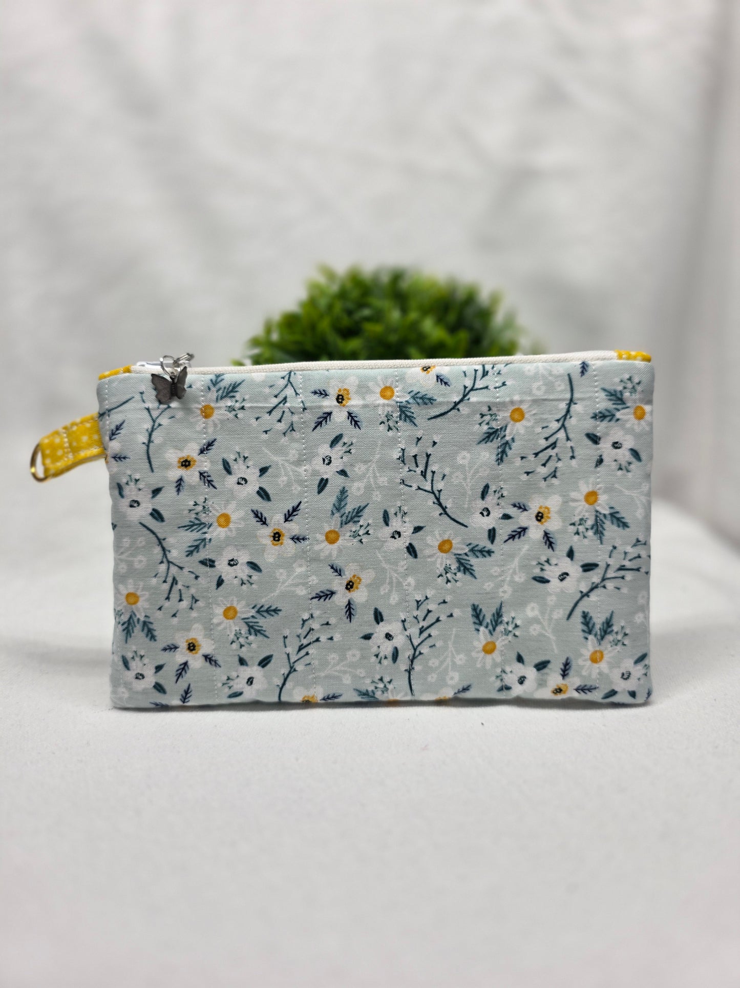 Medium Pouches