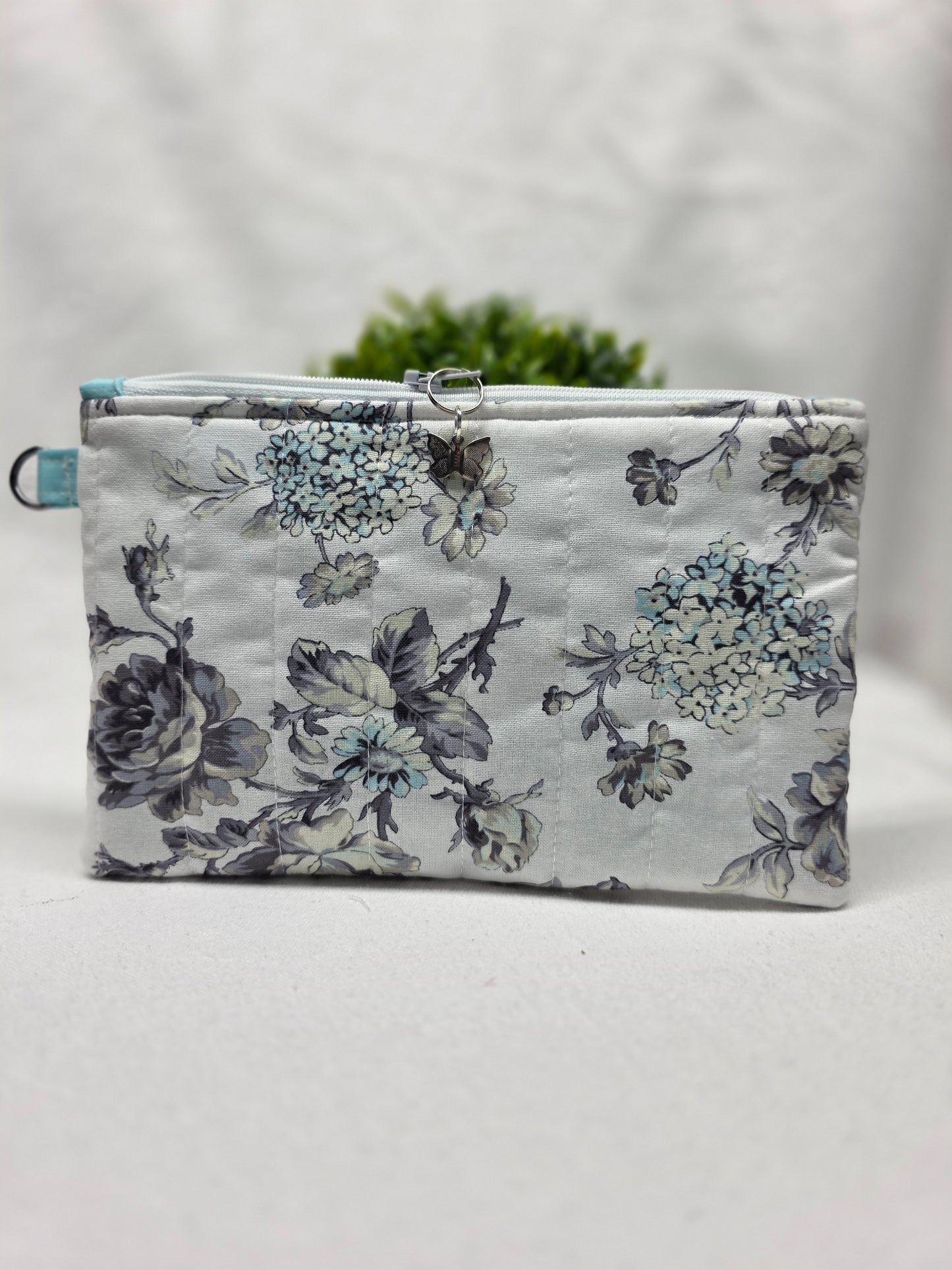 Medium Pouches