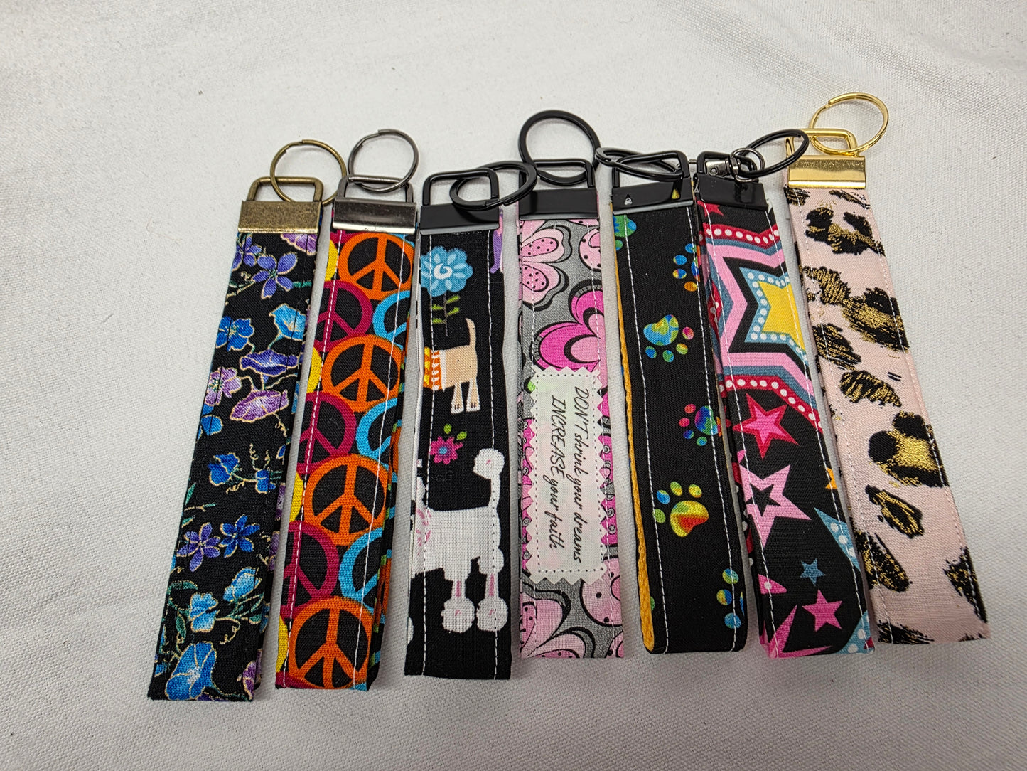 KEY FOB WRISTLETS
