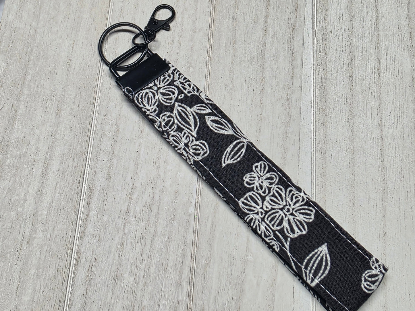 KEY FOB WRISTLETS